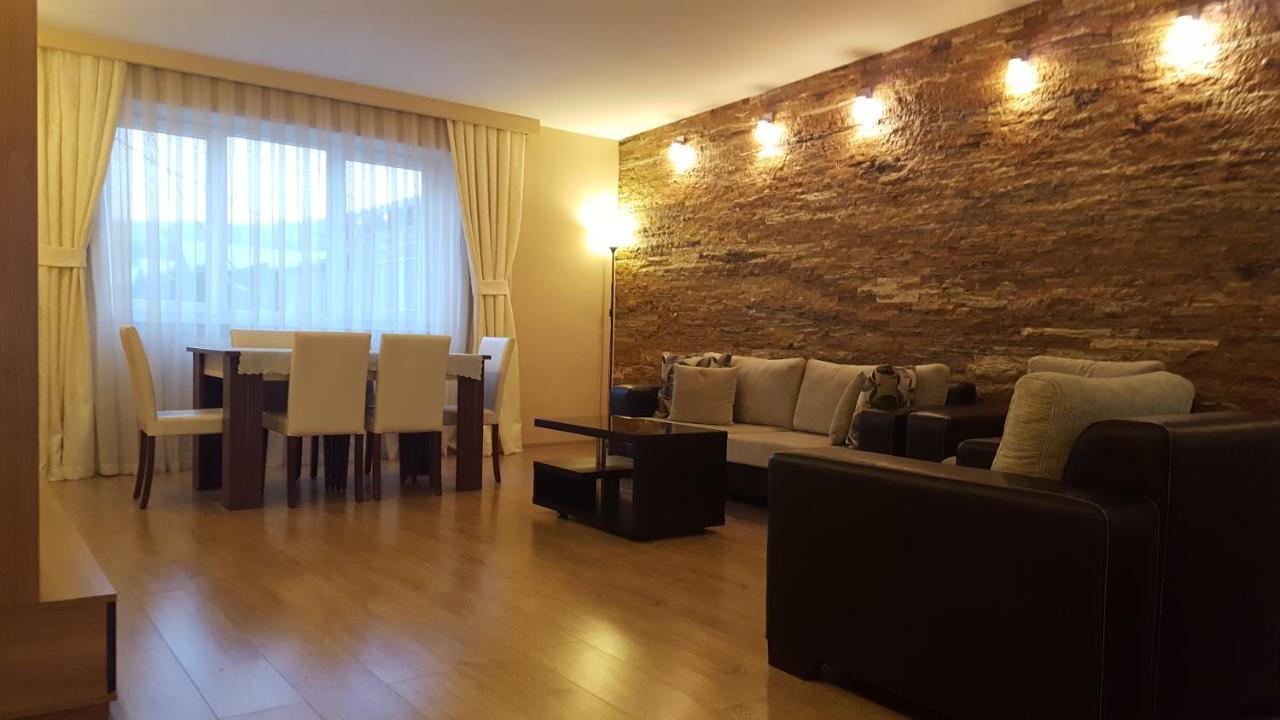 Apartment Rustaveli 1 Tbilisi ภายนอก รูปภาพ